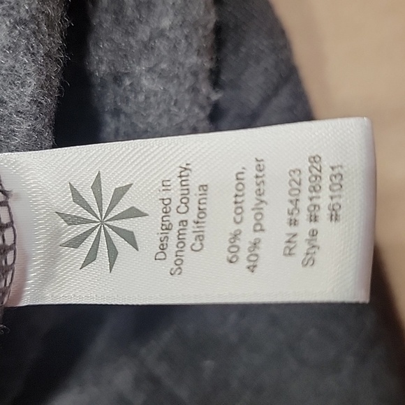 Athleta, Size XS Cherry Creek Gray Asymmetrical Zip Jacket, EUC - Picture 15 of 16